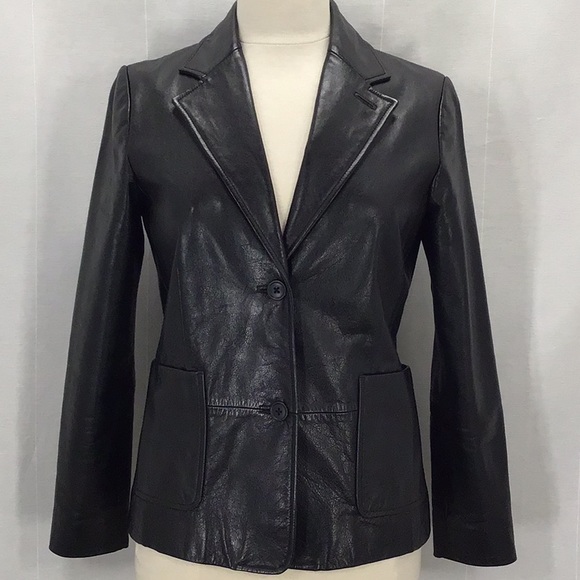 GAP Jackets & Blazers - Gap women’s size 2 blazer leather black button up